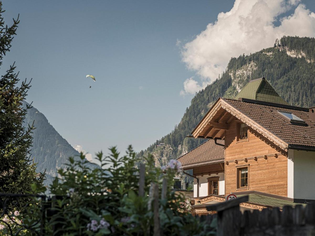 Hotel Garni Larcherhof Mayrhofen Ngoại thất bức ảnh