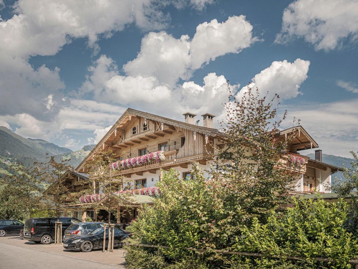 Hotel Garni Larcherhof Mayrhofen Ngoại thất bức ảnh