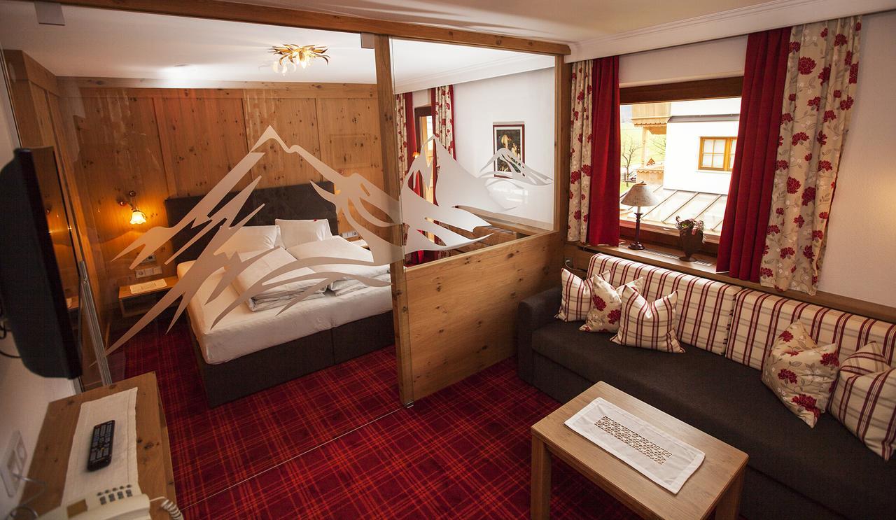 Hotel Garni Larcherhof Mayrhofen Ngoại thất bức ảnh