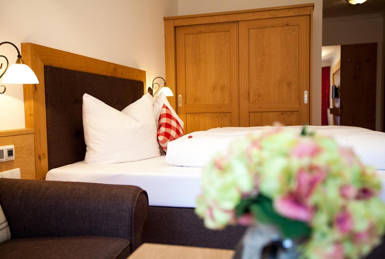Hotel Garni Larcherhof Mayrhofen Ngoại thất bức ảnh